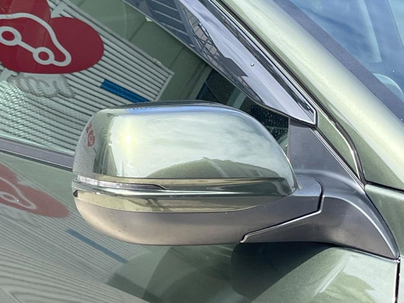 2015 Honda Vezel DAA-RU3 (UW-6aacada965d99)[15]