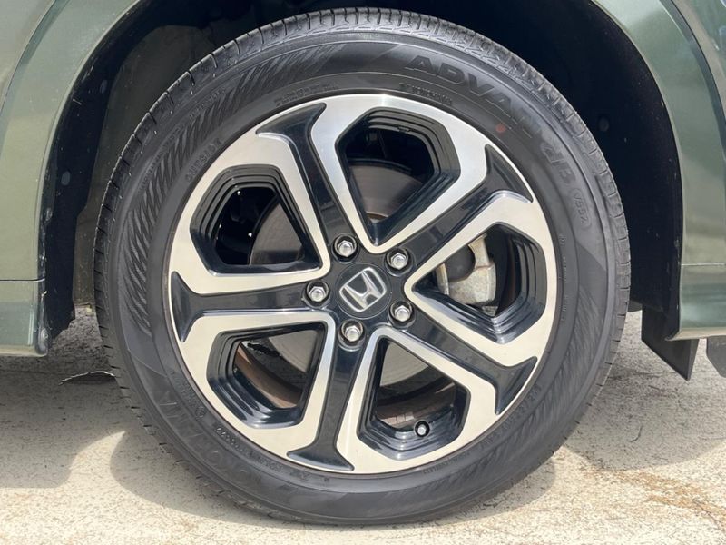 2015 Honda Vezel DAA-RU3 (UW-6aacada965d99)[10]