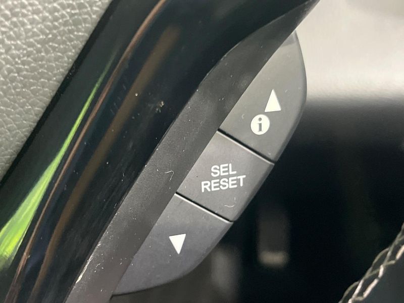 2018 Honda Vezel DAA-RU3 (UW-6aacadac9b2d5)[24]