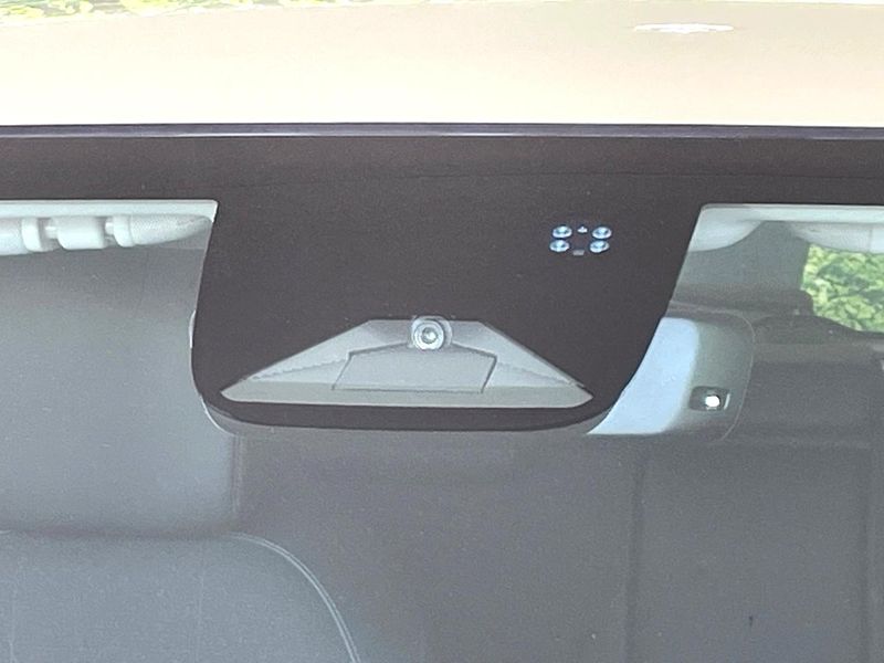 2022 Honda Vezel 6AA-RV5 (UW-6aacadb1737ed)[5]