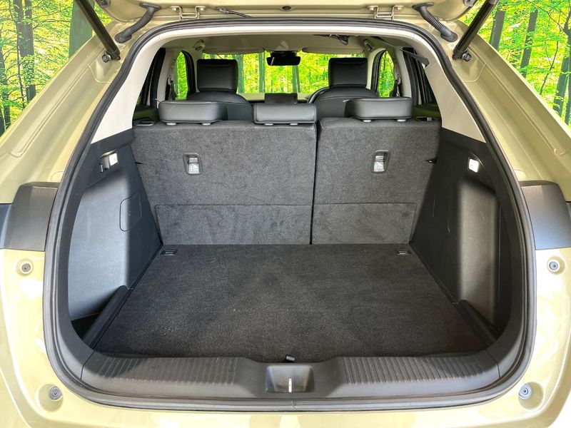 2022 Honda Vezel 6AA-RV5 (UW-6aacadb1737ed)[15]