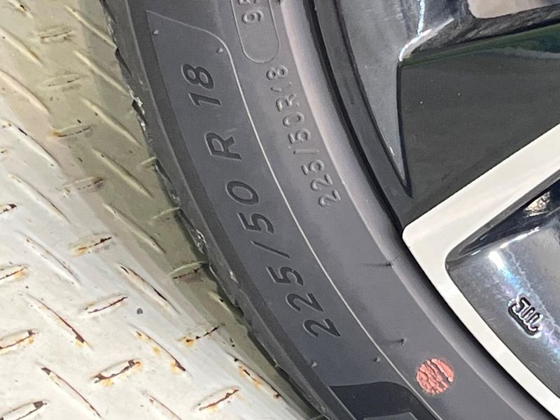2022 Honda Vezel 6AA-RV5 (UW-6aacadb1bc2c3)[18]