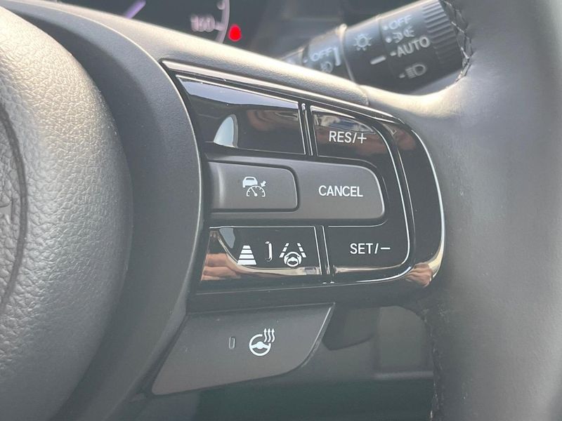 2023 Honda Vezel 6AA-RV5 (UW-6aacadb4969f4)[12]