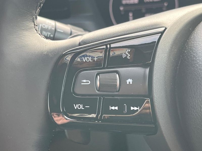 2023 Honda Vezel 6AA-RV5 (UW-6aacadb4969f4)[13]