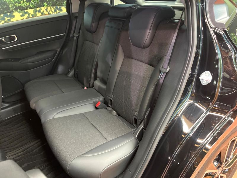 2024 Honda Vezel 6AA-RV5 (UW-6aacadb88faf4)[9]
