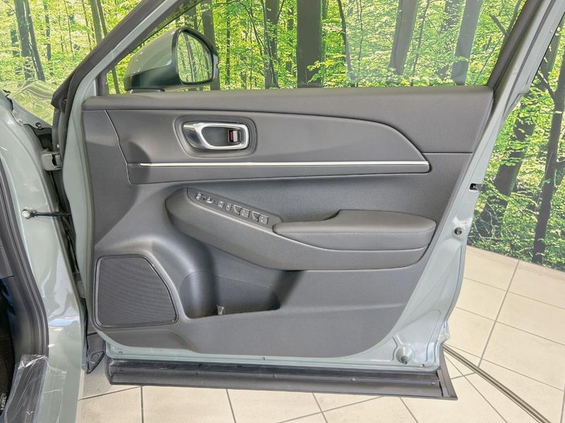 2025 Honda Vezel 6AA-RV5 (UW-6aacadbcdec29)[29]