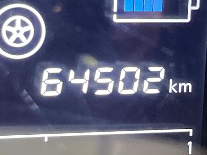 2018 Nissan Note DAA-SNE12 (UW-6aacadd9adca6)[2]