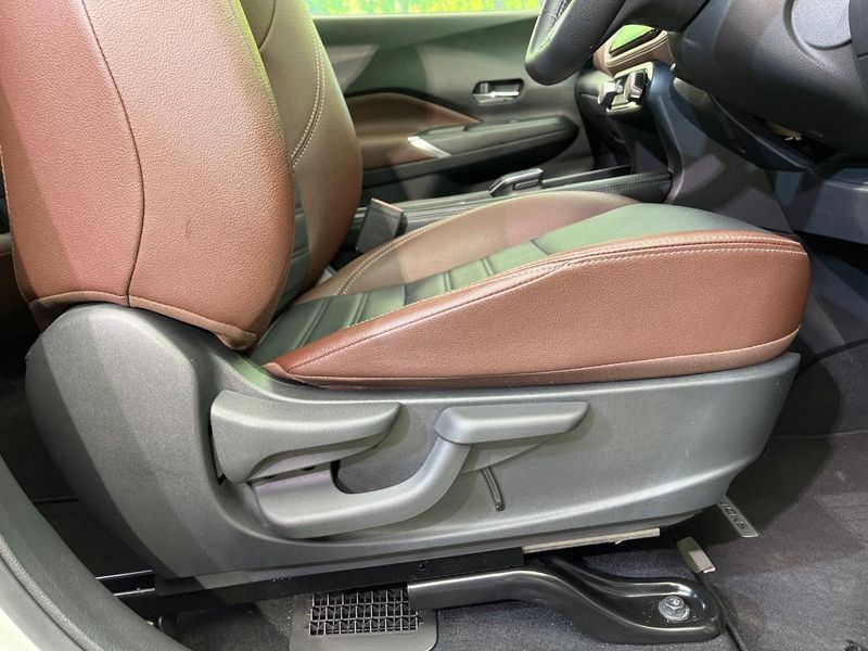 2022 Nissan Kicks 6AA-SNP15 (UW-6aacaddb349b4)[24]