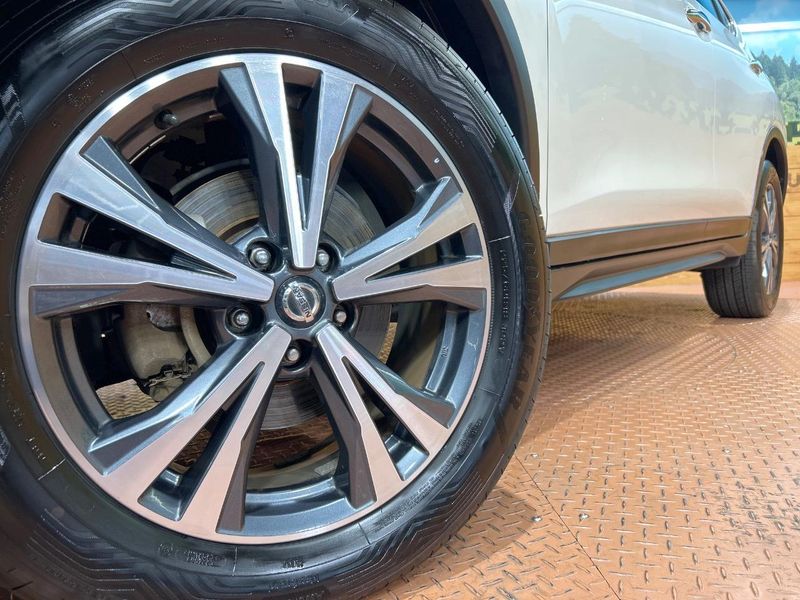 2019 Nissan X-Trail DBA-T32 (UW-6aacade329af6)[7]