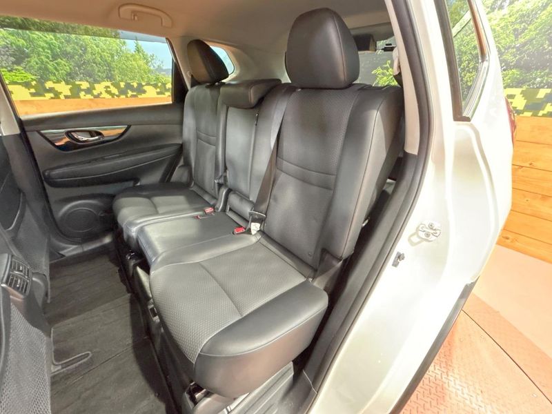 2019 Nissan X-Trail DBA-T32 (UW-6aacade329af6)[24]