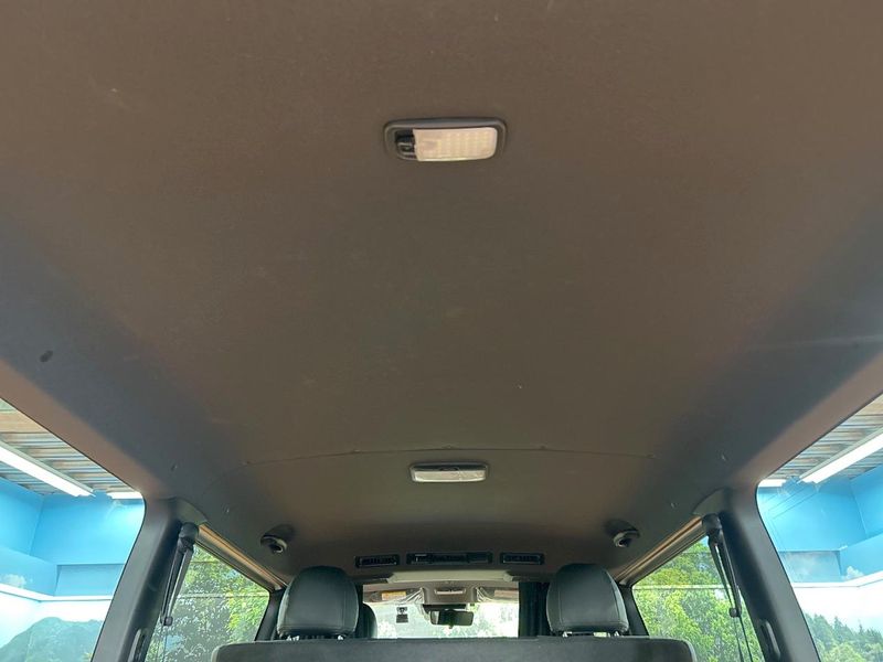 2025 Toyota Hiace Van 3BF-TRH200V (UW-6aacadea2526d)[24]