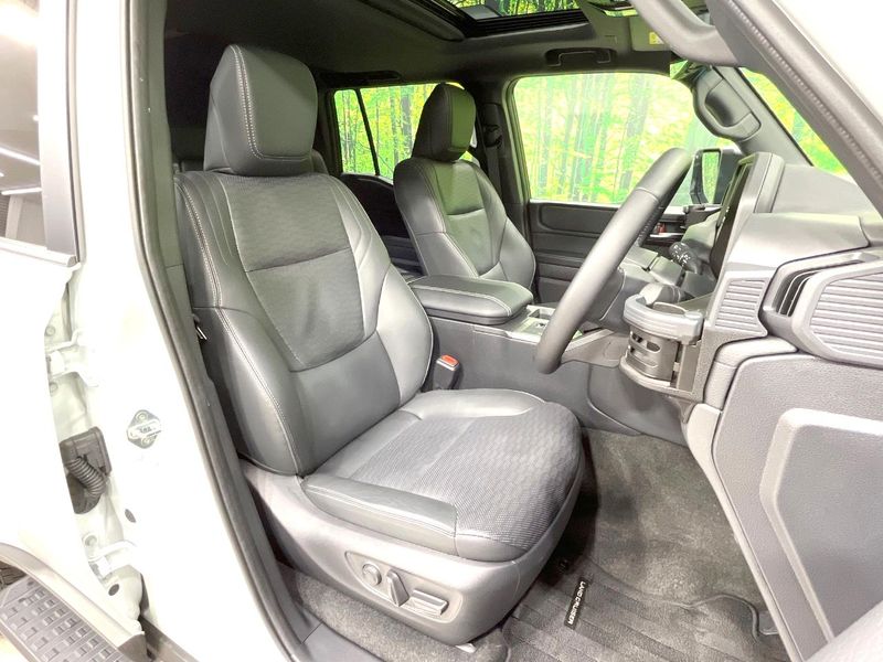 2025 Toyota Land Cruiser 250 3BA-TRJ250W (UW-6aacadf9a2628)[21]