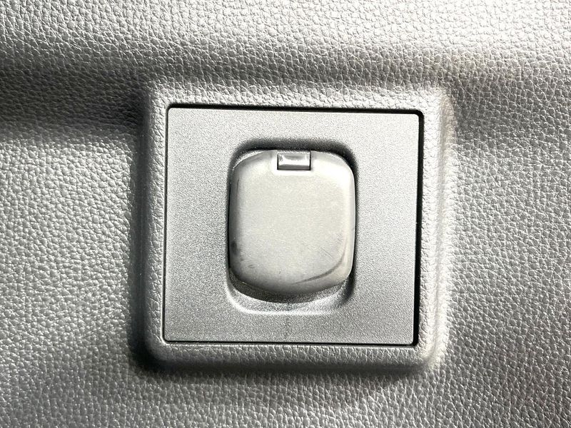 2025 Toyota Land Cruiser 250 3BA-TRJ250W (UW-6aacadf9a2628)[15]