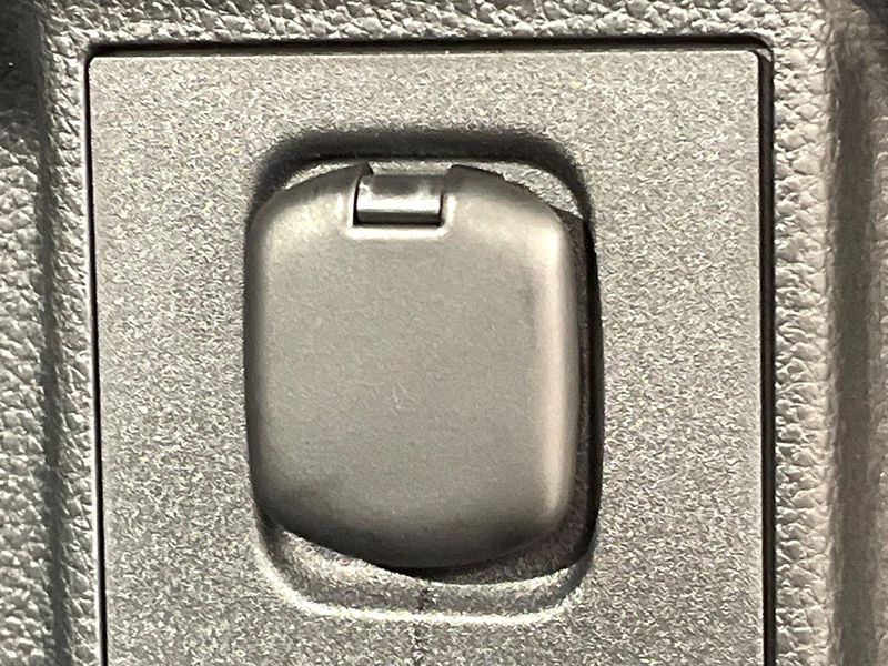 2025 Toyota Land Cruiser 250 3BA-TRJ250W (UW-6aacadfabd745)[15]