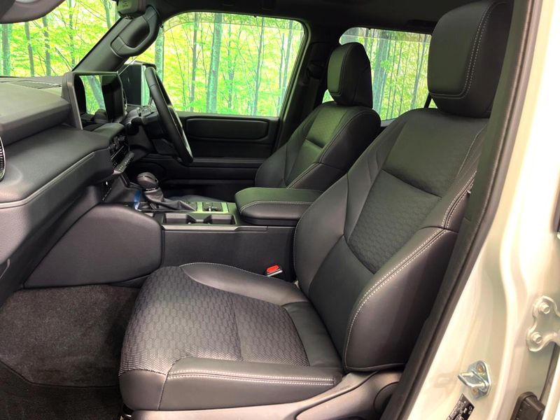 2026 Toyota Land Cruiser 250 3BA-TRJ250W (UW-6aacadfbb82f2)[28]