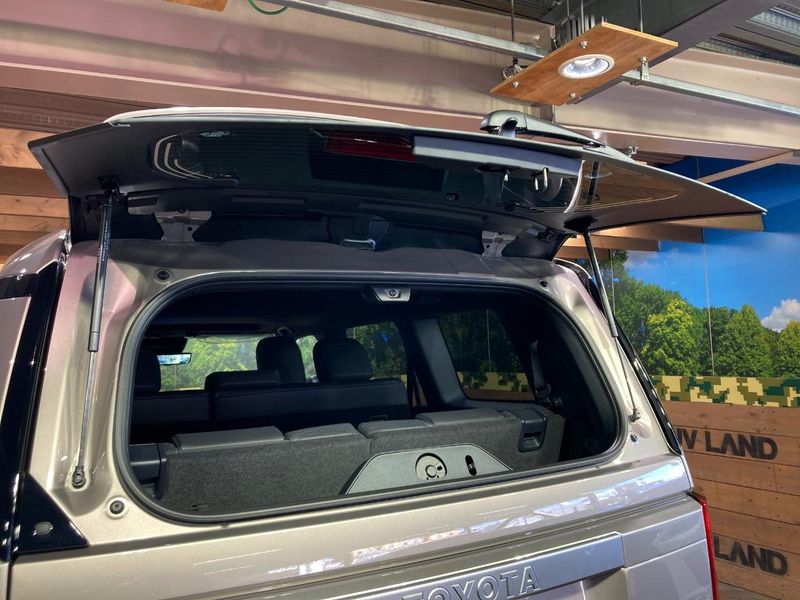 2026 Toyota Land Cruiser 250 3BA-TRJ250W (UW-6aacadfc45057)[29]