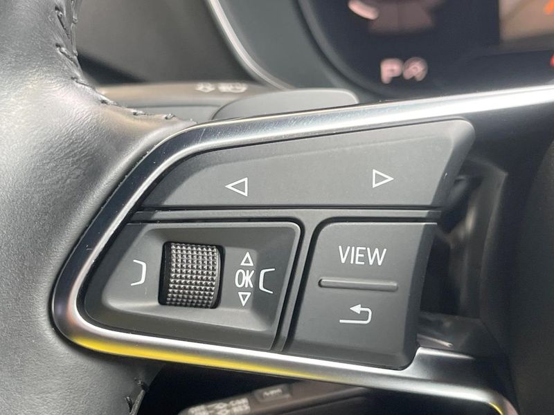 2016 Audi TT Coupe ABA-FVCHH (UW-6aacadfcb7e28)[25]