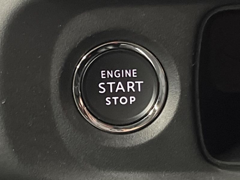 2021 Citroen C3 5BA-B6HN05 (UW-6aacae094106f)[10]
