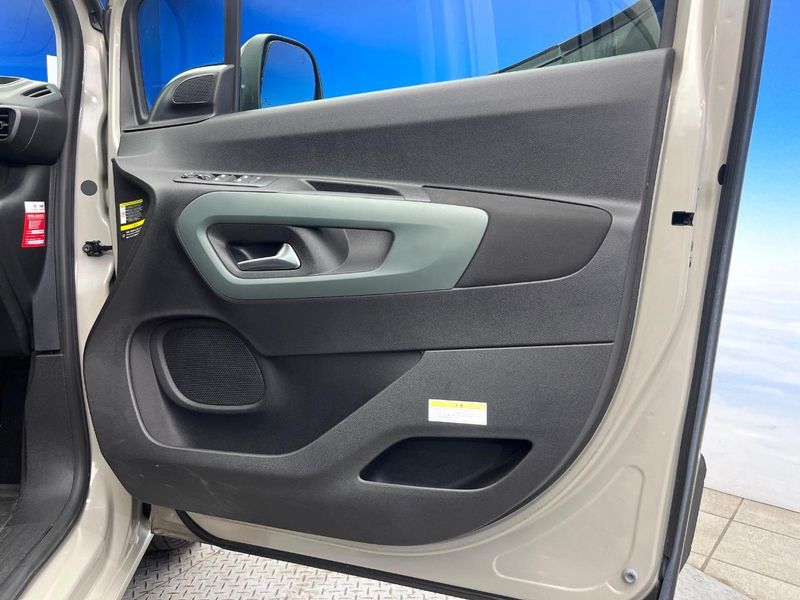 2020 Citroen Berlingo 3DA-K9CYH01 (UW-6aacae15692af)[27]