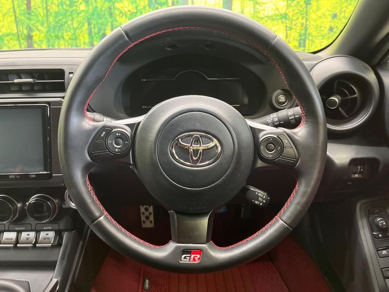 2022 Toyota GR86 3BA-ZN8 (UW-6aacae4c309e7)[15]