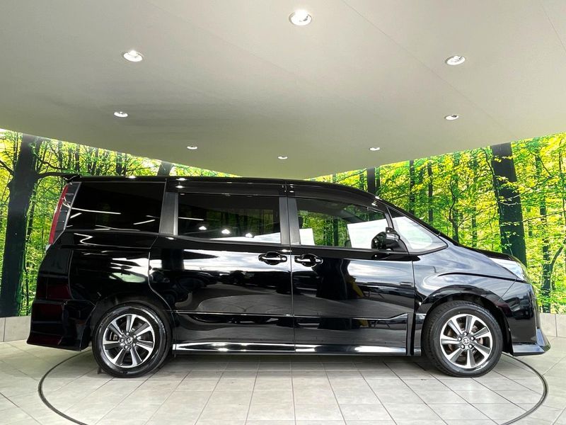 2017 Toyota Noah DBA-ZRR80W (UW-6aacae548a556)[20]