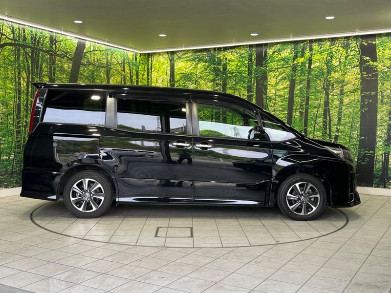 2019 Toyota Noah DBA-ZRR80W (UW-6aacae5ddf14d)[7]