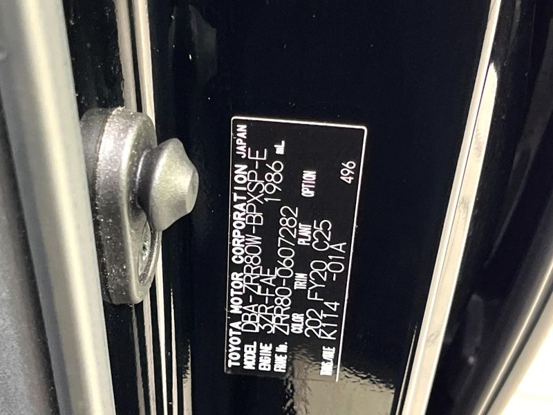 2020 Toyota Voxy DBA-ZRR80W (UW-6aacae5f6a415)[1]