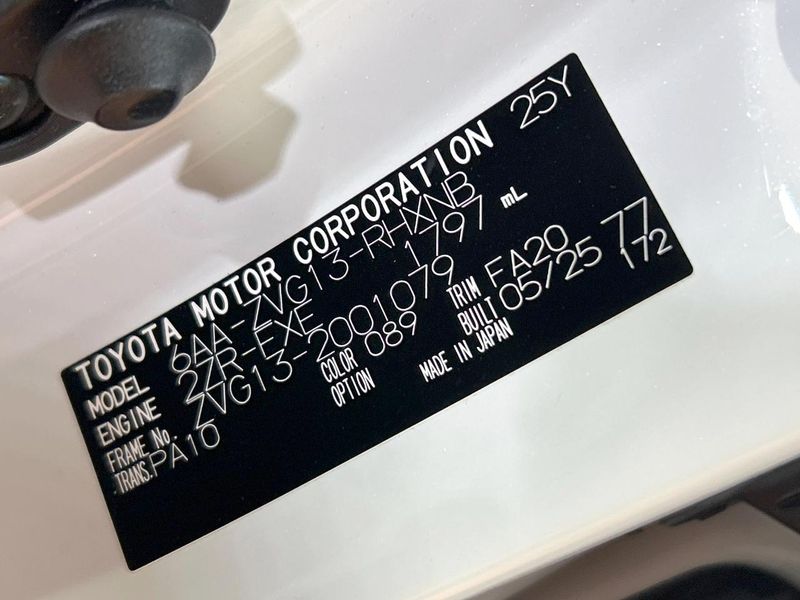 2025 Toyota Corolla Cross 6AA-ZVG13 (UW-6aacae6f30261)[1]
