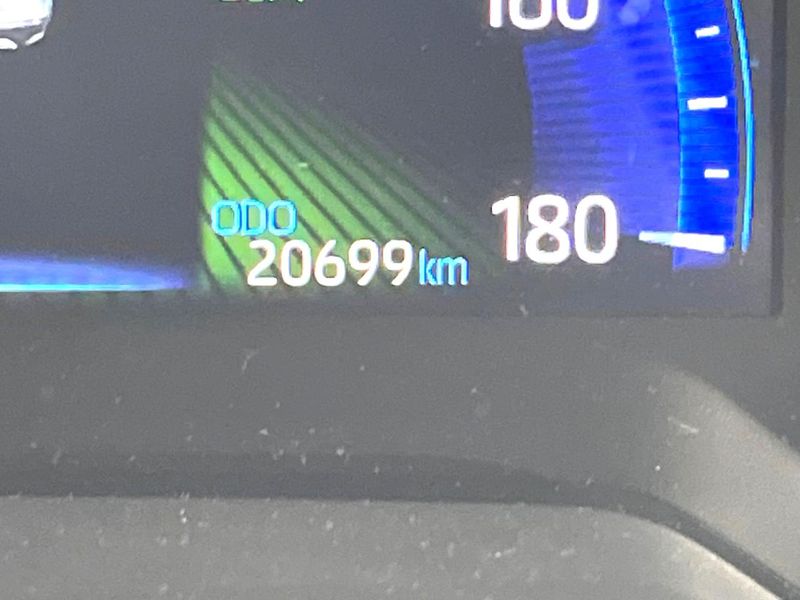 2022 Toyota Corolla Cross 6AA-ZVG15 (UW-6aacae733fc28)[2]