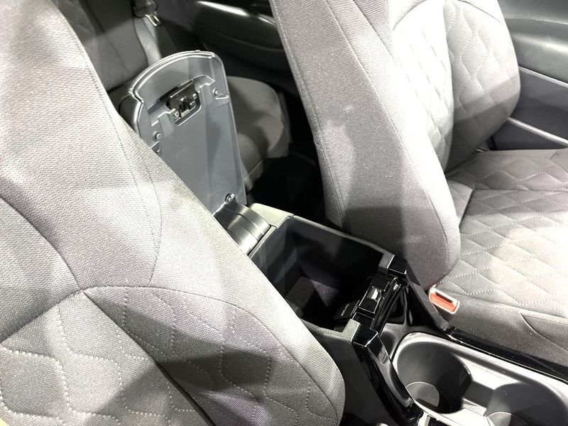 2022 Toyota Corolla Cross 6AA-ZVG15 (UW-6aacae733fc28)[28]