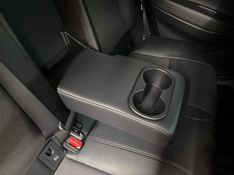 2025 Toyota Corolla Cross 6AA-ZVG16 (UW-6aacae74dd3d1)[18]