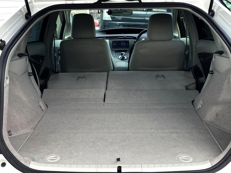 2011 Toyota Prius DAA-ZVW30 (UW-6aacae7541346)[25]