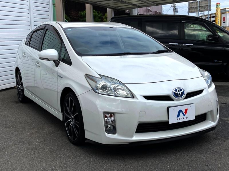 2011 Toyota Prius DAA-ZVW30 (UW-6aacae7541346)[9]
