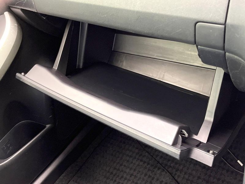 2015 Toyota Prius DAA-ZVW30 (UW-6aacae75684bf)[25]