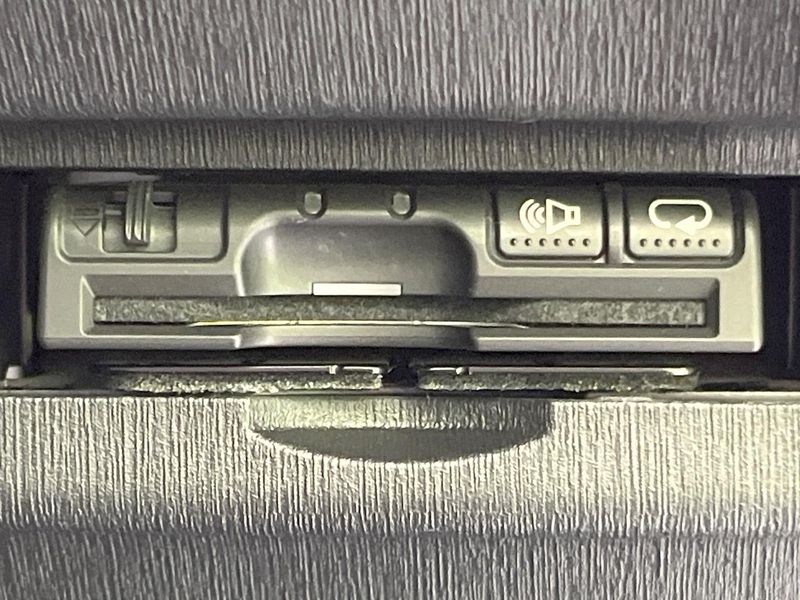 2015 Toyota Prius DAA-ZVW30 (UW-6aacae75684bf)[14]