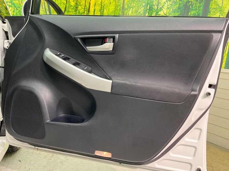 2013 Toyota Prius DAA-ZVW30 (UW-6aacae775faad)[27]