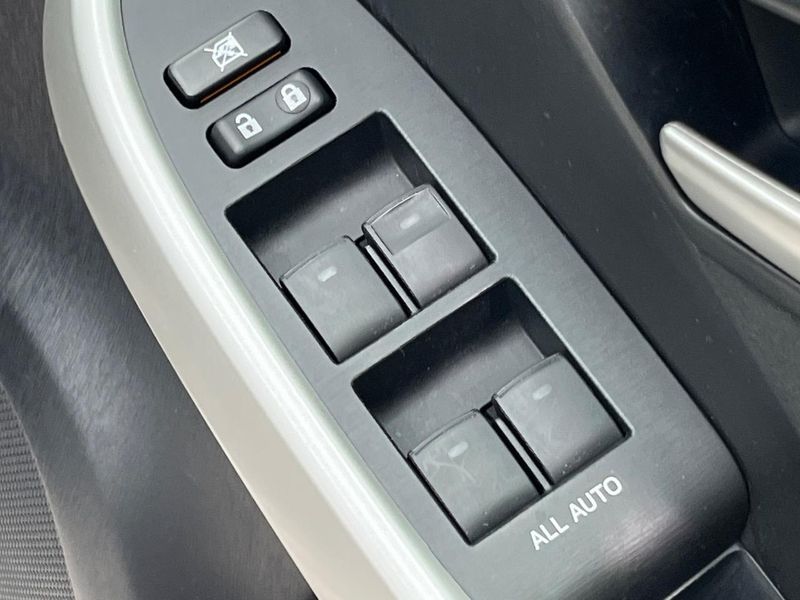 2013 Toyota Prius DAA-ZVW30 (UW-6aacae775faad)[26]