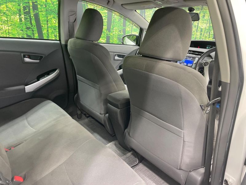 2011 Toyota Prius DAA-ZVW30 (UW-6aacae7970cf6)[22]