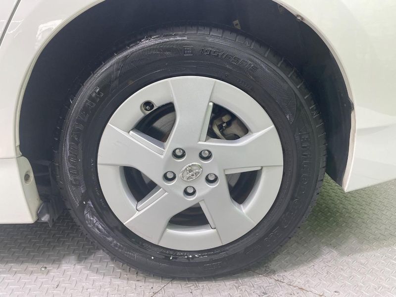 2011 Toyota Prius DAA-ZVW30 (UW-6aacae7970cf6)[12]