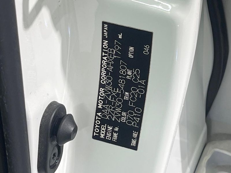 2012 Toyota Prius DAA-ZVW30 (UW-6aacae7a2545d)[1]