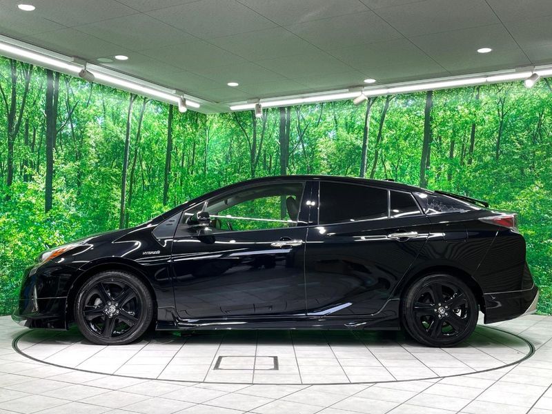 2017 Toyota Prius DAA-ZVW50 (UW-6aacae805e97a)[6]