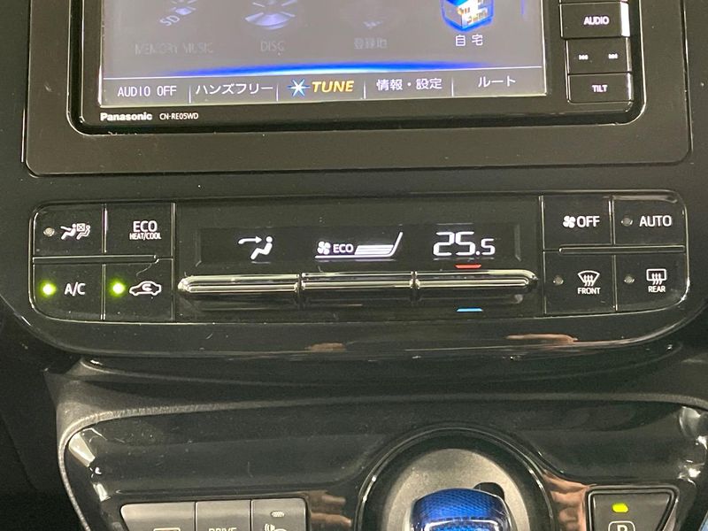 2017 Toyota Prius DAA-ZVW50 (UW-6aacae805e97a)[21]