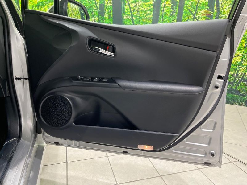 2016 Toyota Prius DAA-ZVW51 (UW-6aacae83e2ecb)[24]