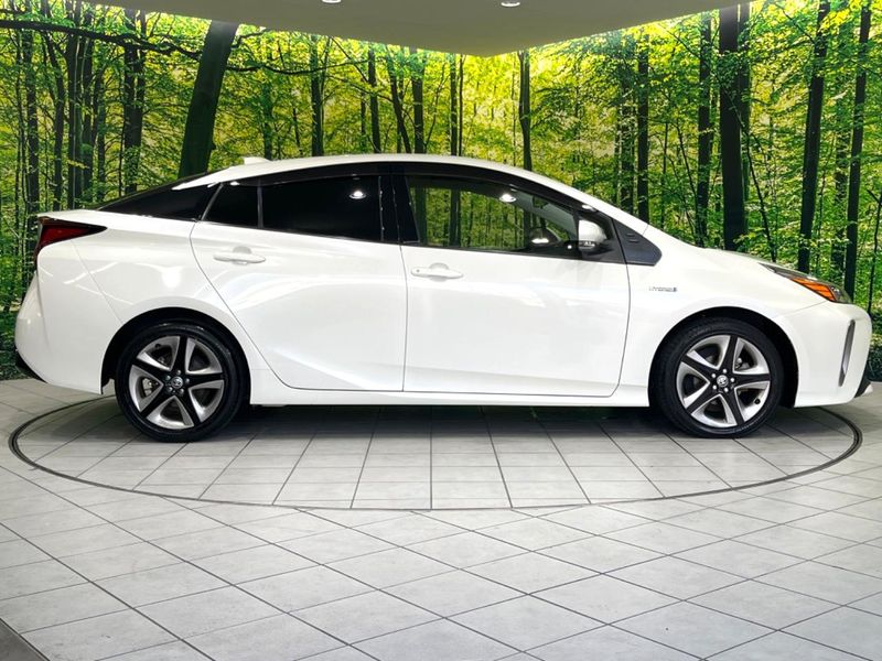 2020 Toyota Prius DAA-ZVW51 (UW-6aacae87b1f7d)[18]