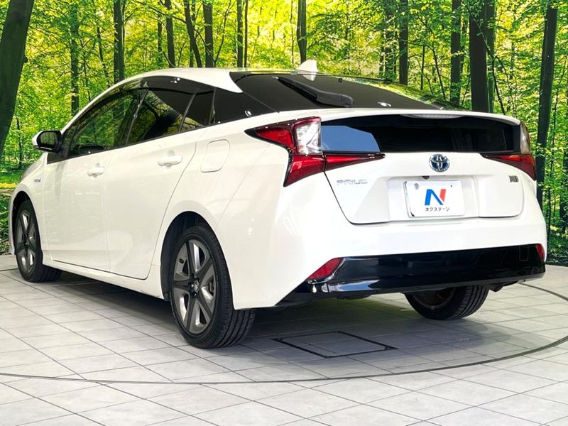 2020 Toyota Prius DAA-ZVW51 (UW-6aacae87b1f7d)[25]