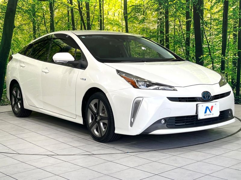2020 Toyota Prius DAA-ZVW51 (UW-6aacae87b1f7d)[17]