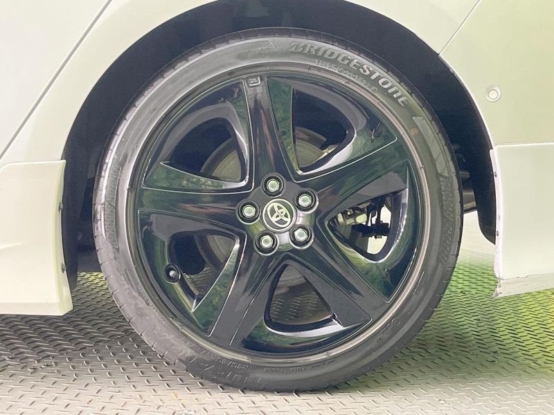 2022 Toyota Prius PHV 6LA-ZVW52 (UW-6aacae8d2d4ec)[15]