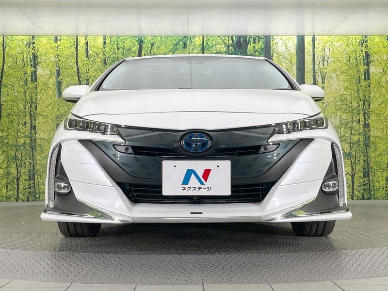 2022 Toyota Prius PHV 6LA-ZVW52 (UW-6aacae8d2d4ec)[18]