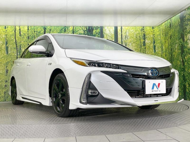 2022 Toyota Prius PHV 6LA-ZVW52 (UW-6aacae8d2d4ec)[19]