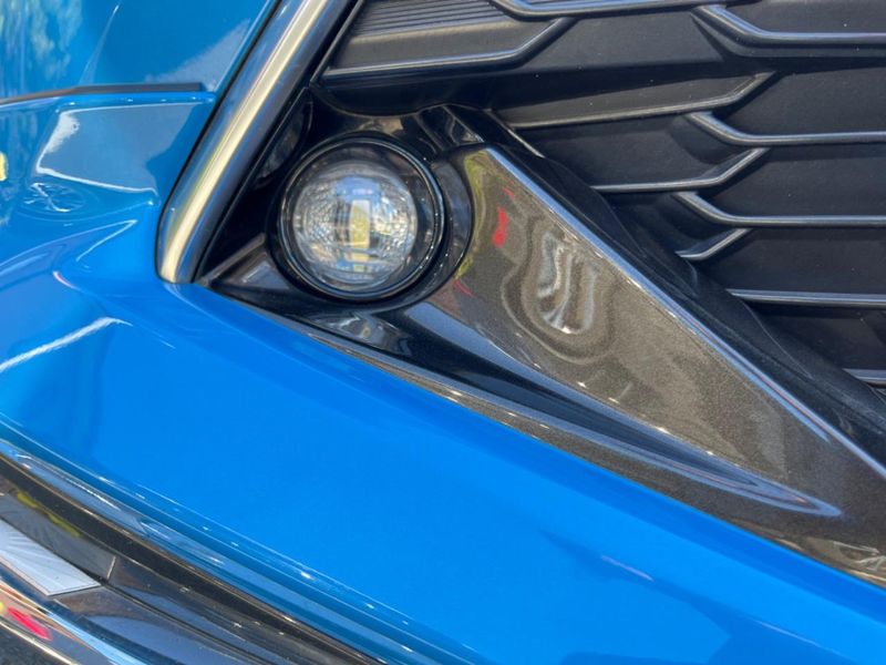 2019 Toyota Corolla Sport 6AA-ZWE211H (UW-6aacae91b1cd5)[10]